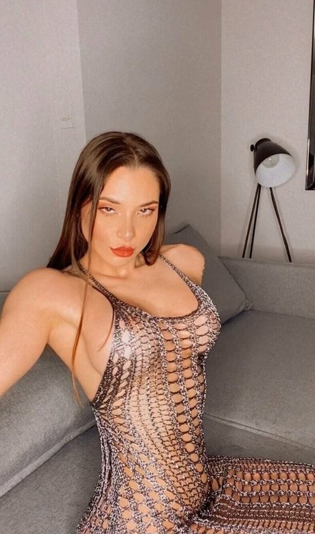 scarlettd model art pic