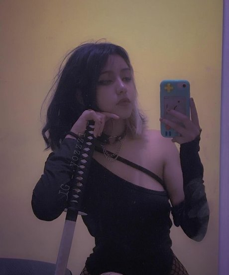 __yozzzi__ model porn photos