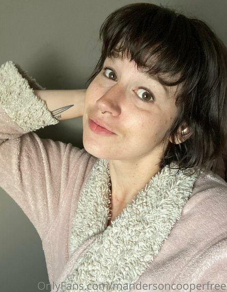 mandersoncooperfree model erotic picture