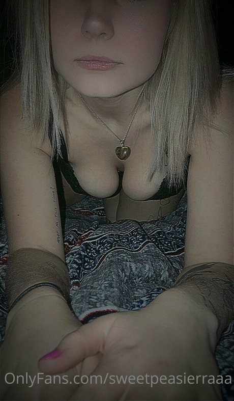 sweetpeasierraaa star photos