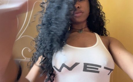 rwtarded naked model photos