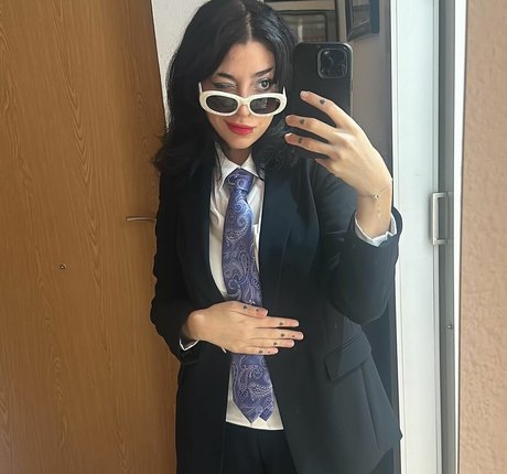 Miki Blue naked pornstar picture