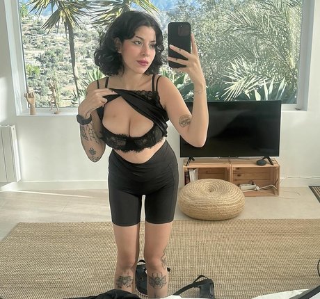 Miki Blue star porn photos