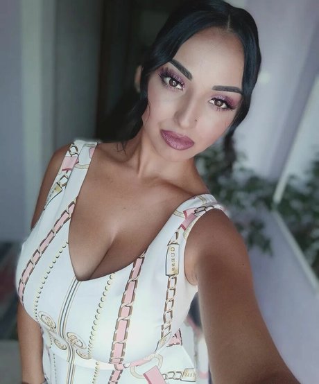 Ivana Milojevic pornographic model photos