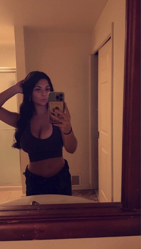 Ava Schillaci porn model images