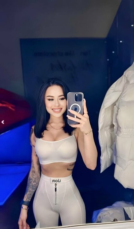 lolly derry18 star sexy image