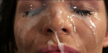 Tasha Holz model nudes images