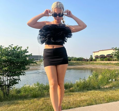 brynnxbanks xxx model galleries