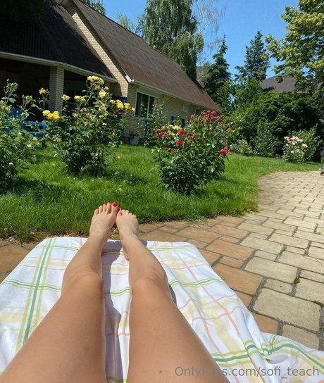 sofi teach naked model gallery