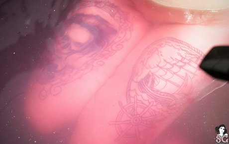 Karenzio xxx pornstar archive