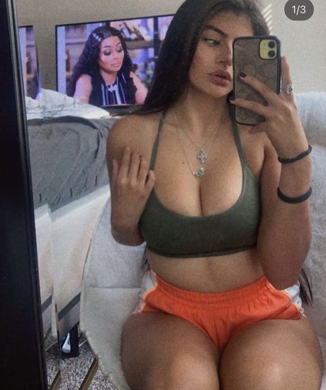 Emiliatorres55 pornstar hot galleries