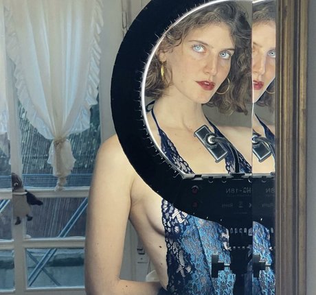 Moria Akons pornstar art photos