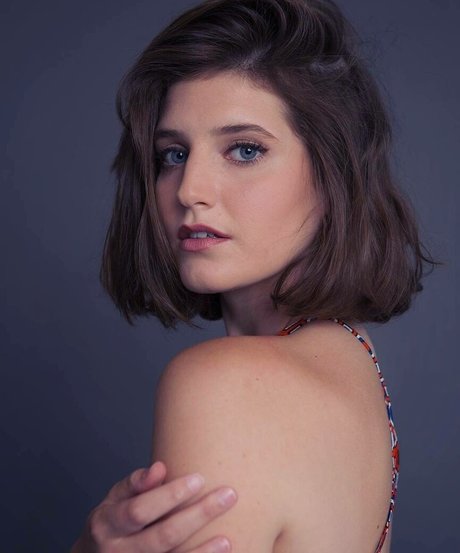 Moria Akons model beautiful pic