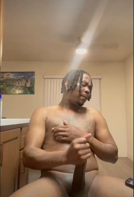 slimsclubhousepov sexy model photo