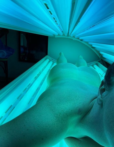 Elizabeth ash nudes pornstar img