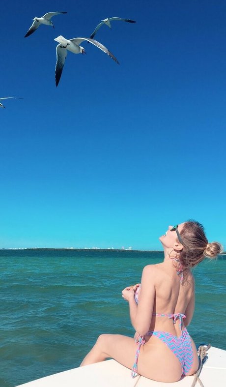 Miss Volaera_ pornstar nude img