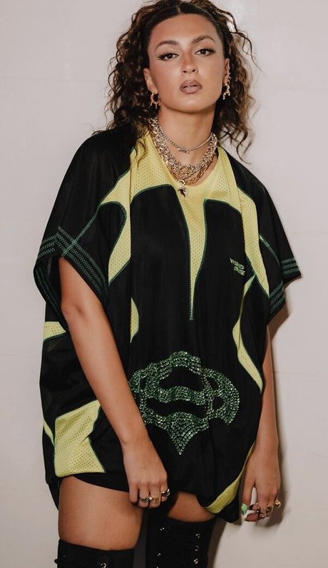 Tori Kelly naked star pics