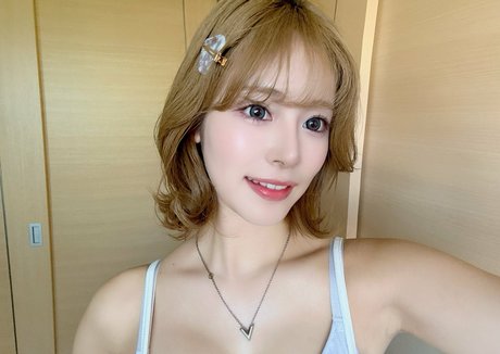 ___ycancan naked model pictures