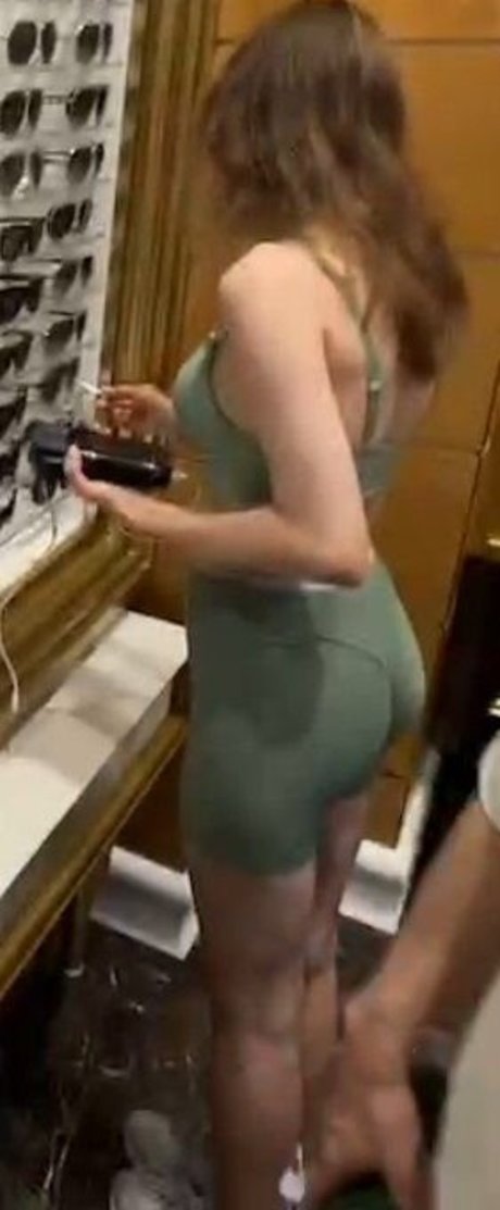 Gensyxa Twitch pornstar xxx gallery