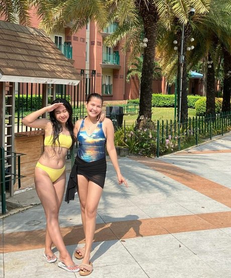 nininplays perfect pornstar img