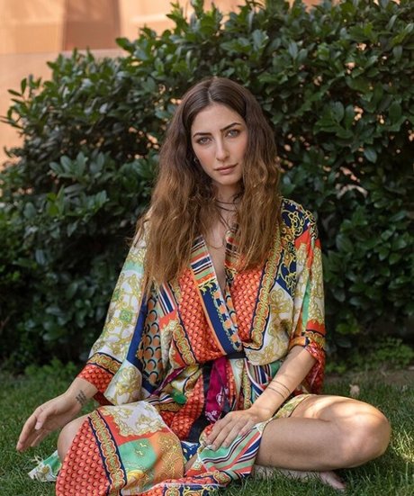 Hazar Motan model sexy img