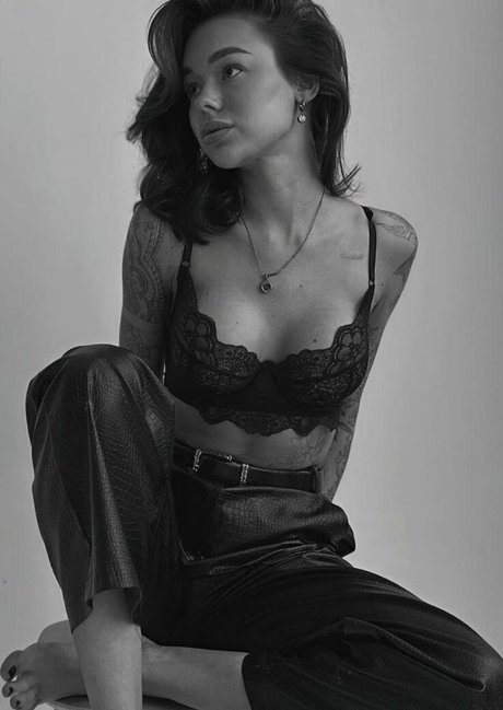 im yuleila exclusive model photos