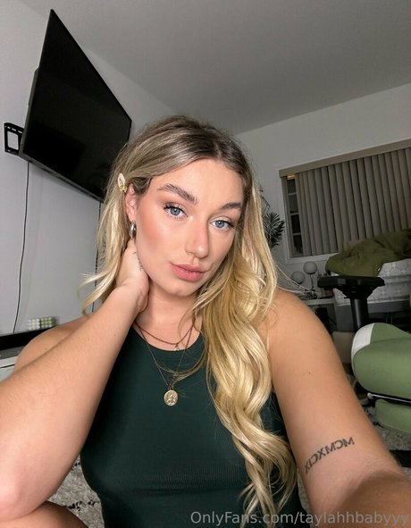 taylahhbabyyy nude model images
