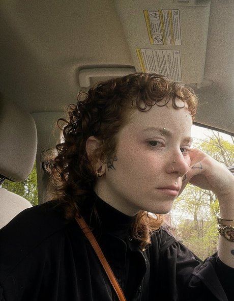 Hotjorts adult actress pic