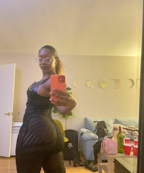 Mistress Matya pornstar naked pic