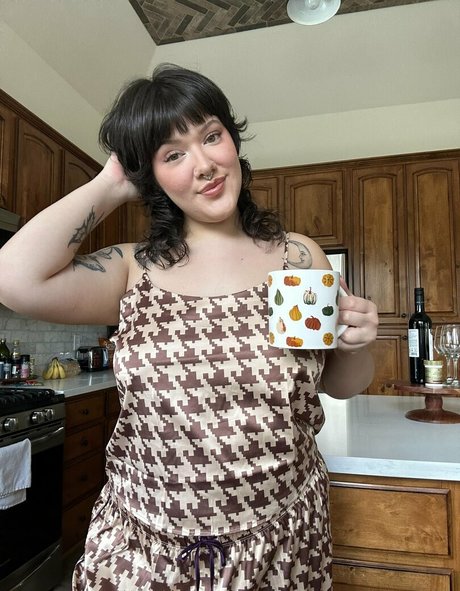 cherryishairy star sexy img