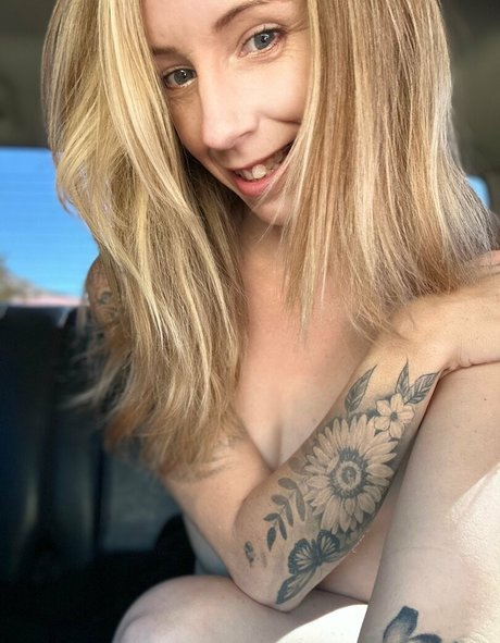 m d g model adult pics