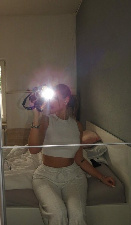 fabienne 1102 model sexy img