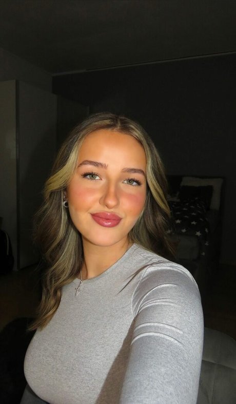 fabienne 1102 high quality model pics