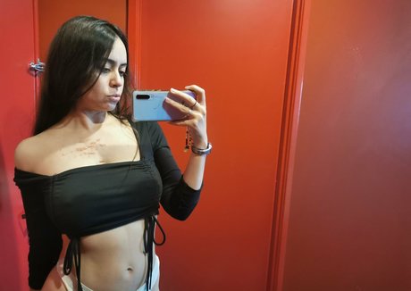 baal T top model picture