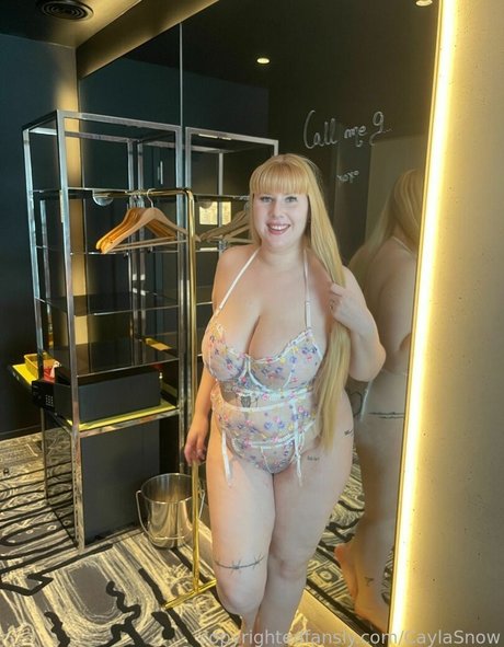 CaylaSnow nice model pictures