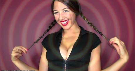 Ceara Lynch star gallery