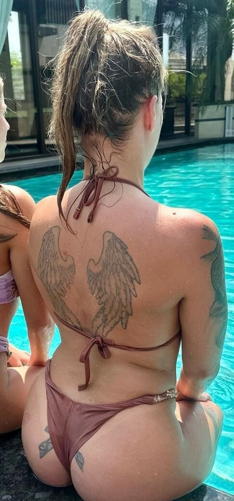 Silvia and Eveline Dellai star sex img