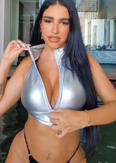 Mikaelabrbs model nice photo