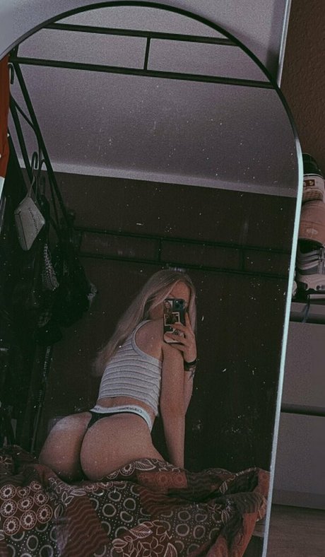 sina nck pornographic actress picture