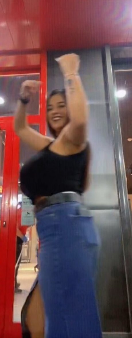 Anneris porn model pic