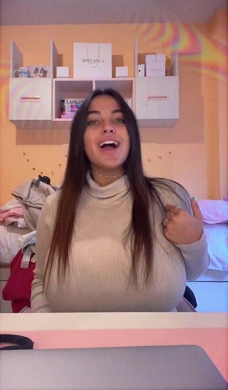 Anneris nice model pictures