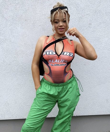 Festivalstyled pornstar xxx pics