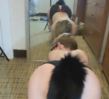 honeydommj model adult archive