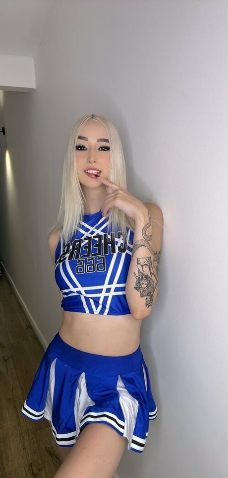 mileywhite art model galleries