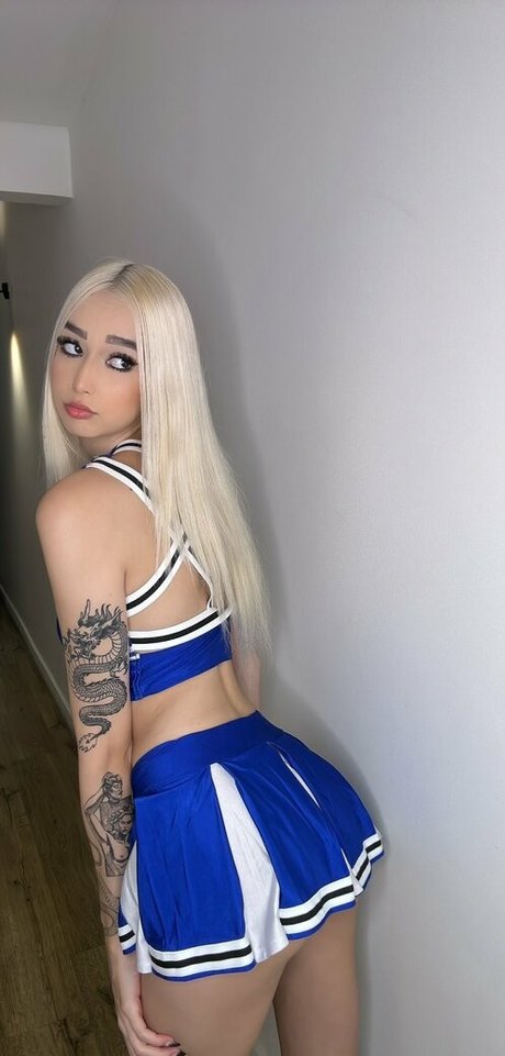 mileywhite perfect pornstar pics