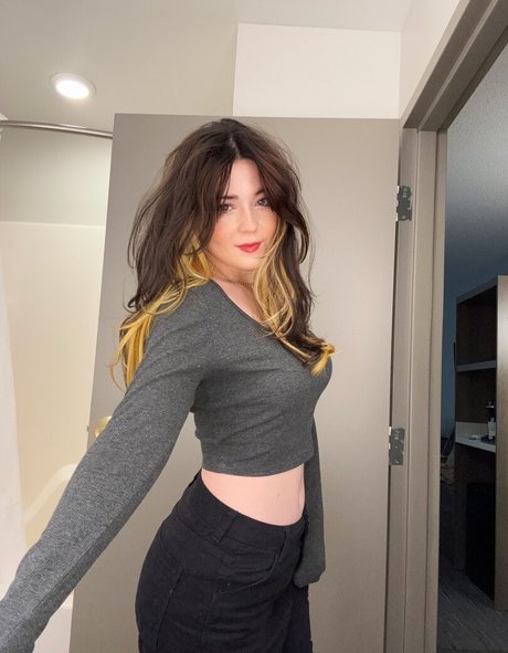 Itsbootz star naked pic