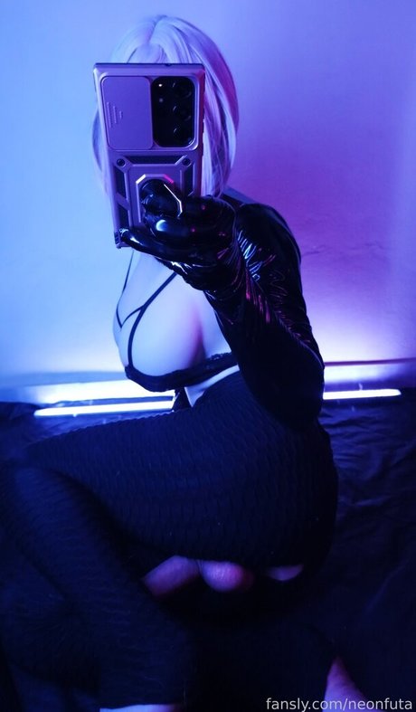 neonfuta model high quality pictures