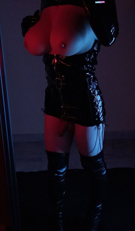 neonfuta top model img