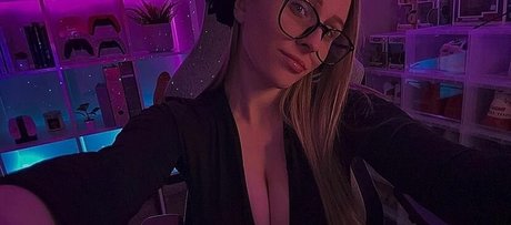 Cobyymj sexy pornstar pics