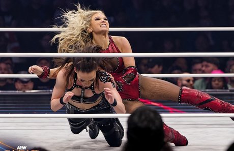 Julia Hart best actress pics